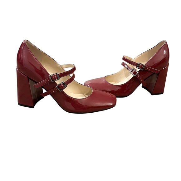 Marc Fisher Patent Mary Jane Block Heel Pumps in Burgundy Red Size: 6 1/2 - Picture 9 of 10
